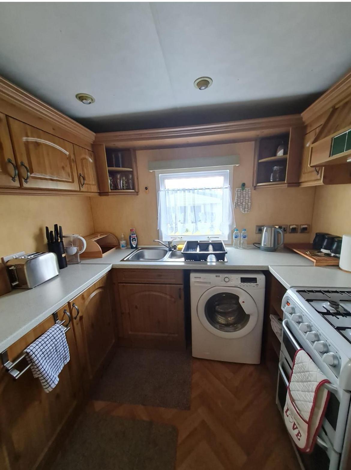 Spacious Luxury Escape With Sea Views And Pet Friendly At Clarach Bay Aberystwyth Exterior foto
