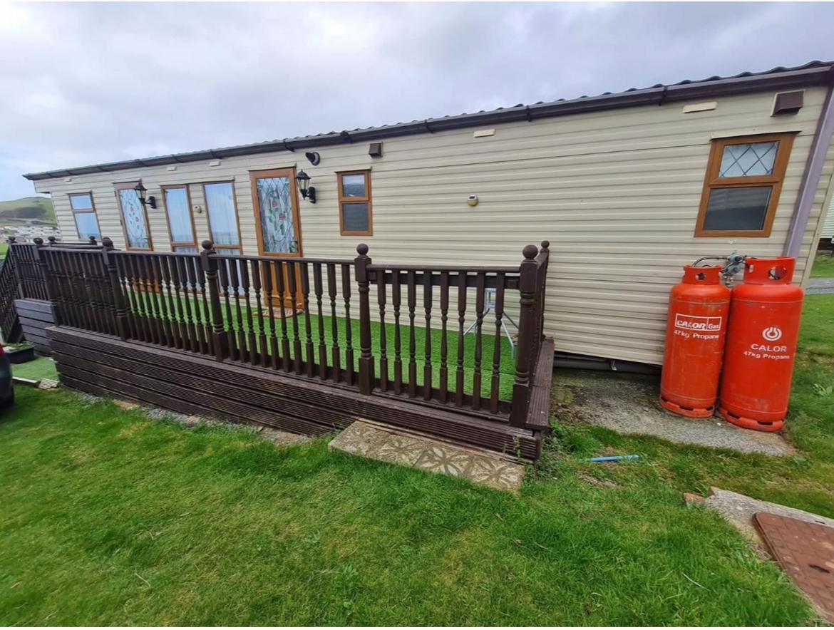 Sea Viev Static Caravan In Clarach Bay Holiday Village Aberystwyth Exterior foto