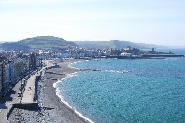 Sea Viev Static Caravan In Clarach Bay Holiday Village Aberystwyth Exterior foto