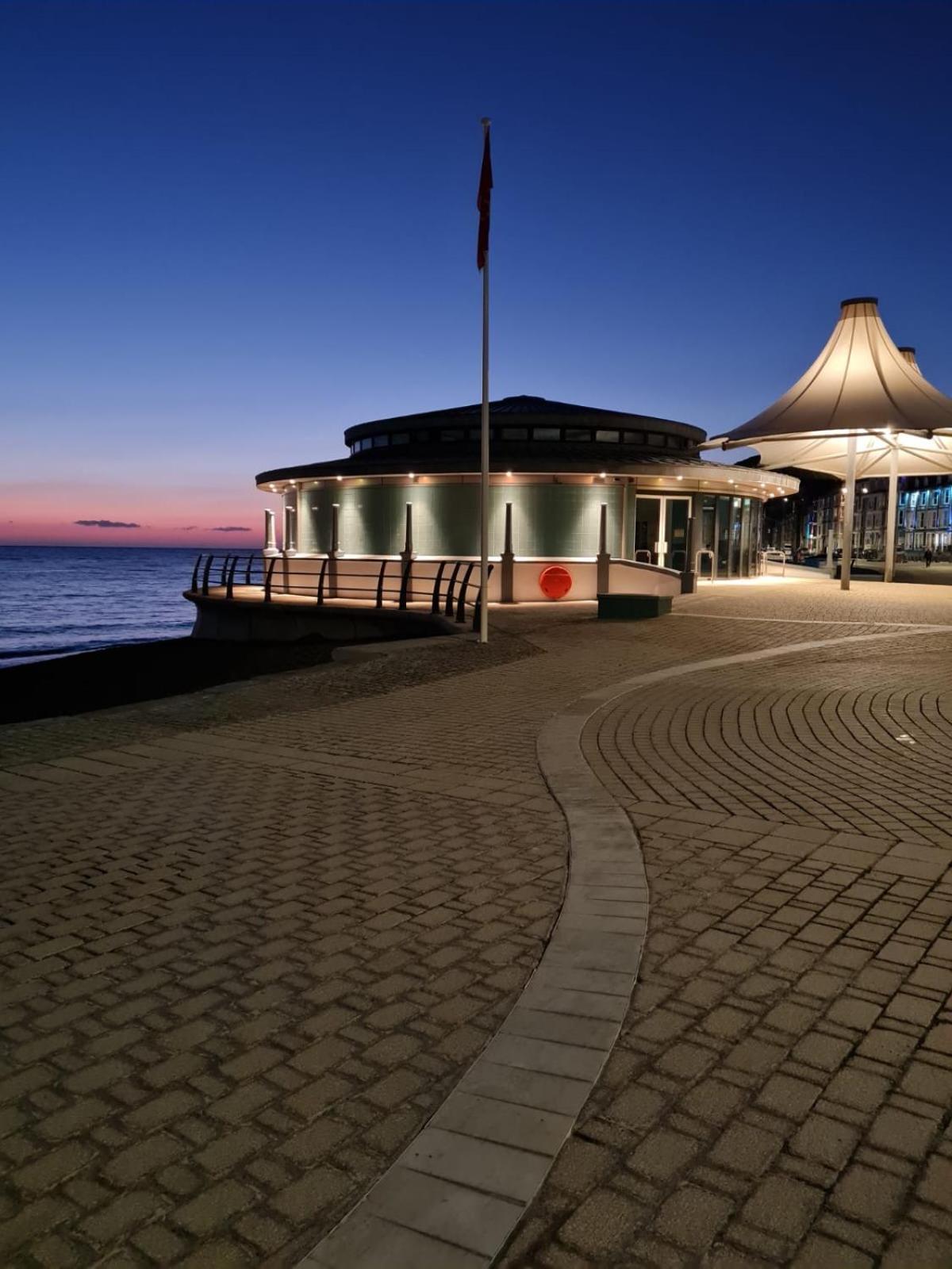 Spacious Luxury Escape With Sea Views And Pet Friendly At Clarach Bay Aberystwyth Exterior foto